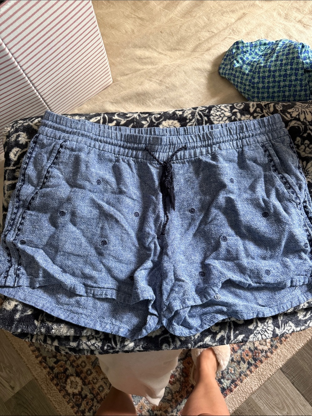 Old Navy Blue Eyelet Drawstring Athletic Shorts
